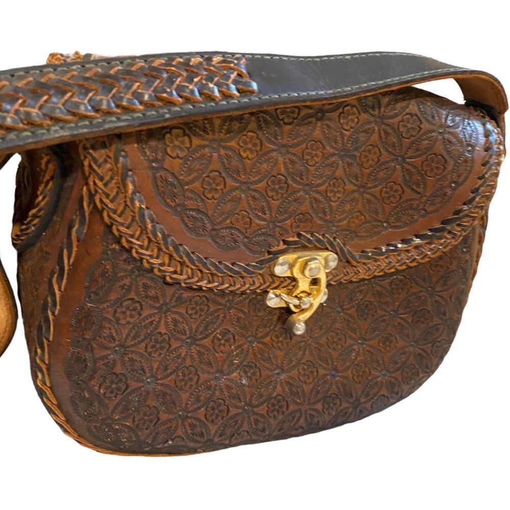 Engraved Genuine Leather Handmade Purse Made in Mexico - Picture 12 of 12
